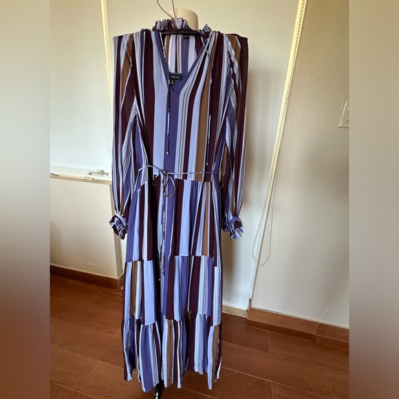 Banana Republic Maxi Dress. Small. Purple stripes. Good condition. - Picture 2 of 5